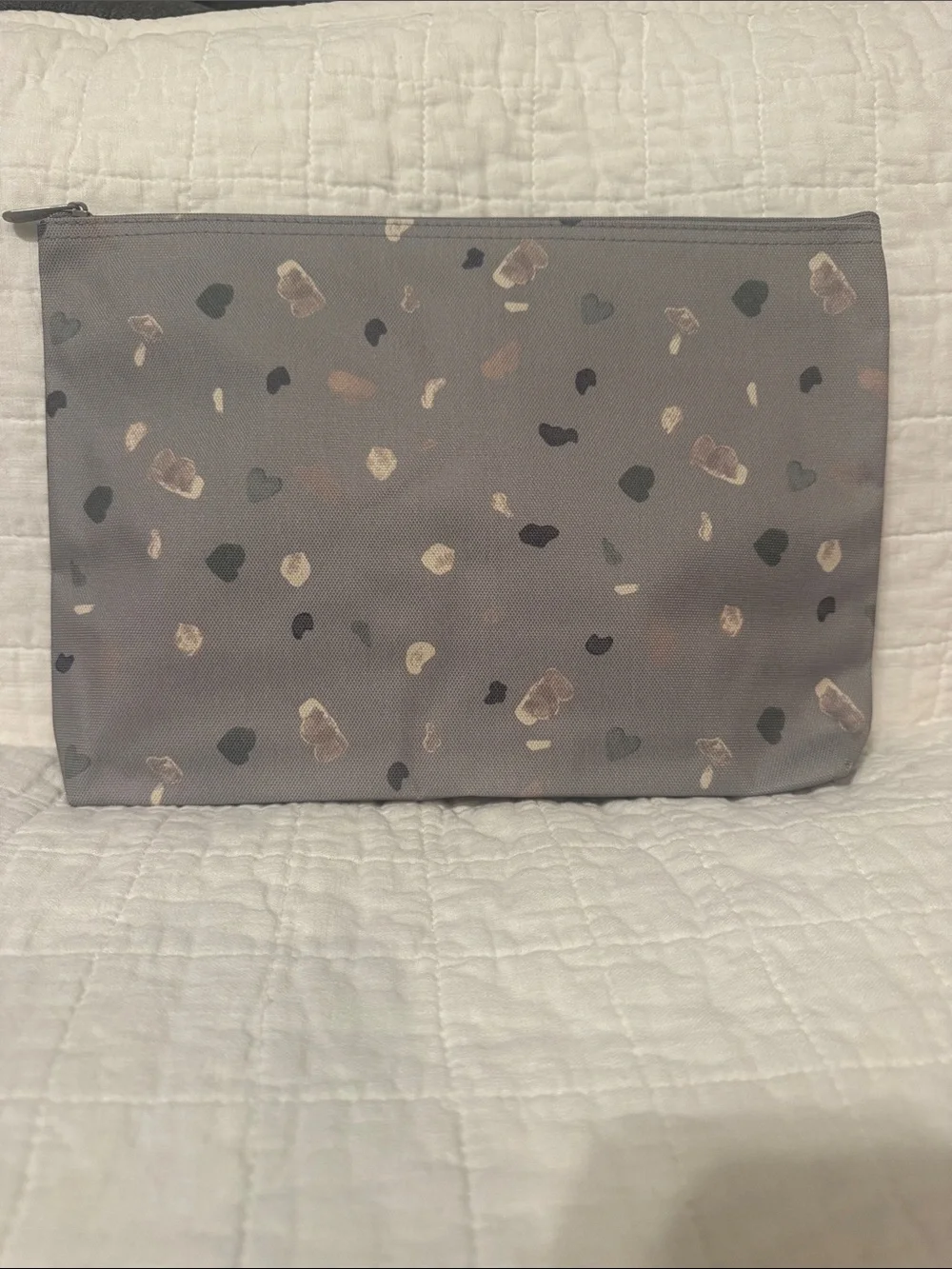 thirty-one Gray Heart Dot Cosmetic Pouch with Pink & Cream Accents